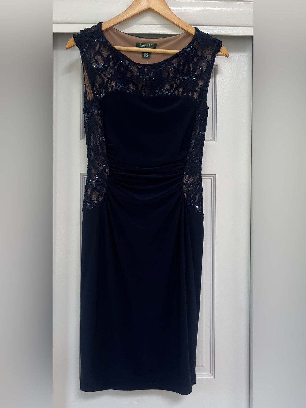 Lauren Ralph Lauren Navy Lace-Detail Evening Dress. NWT.  Size 4